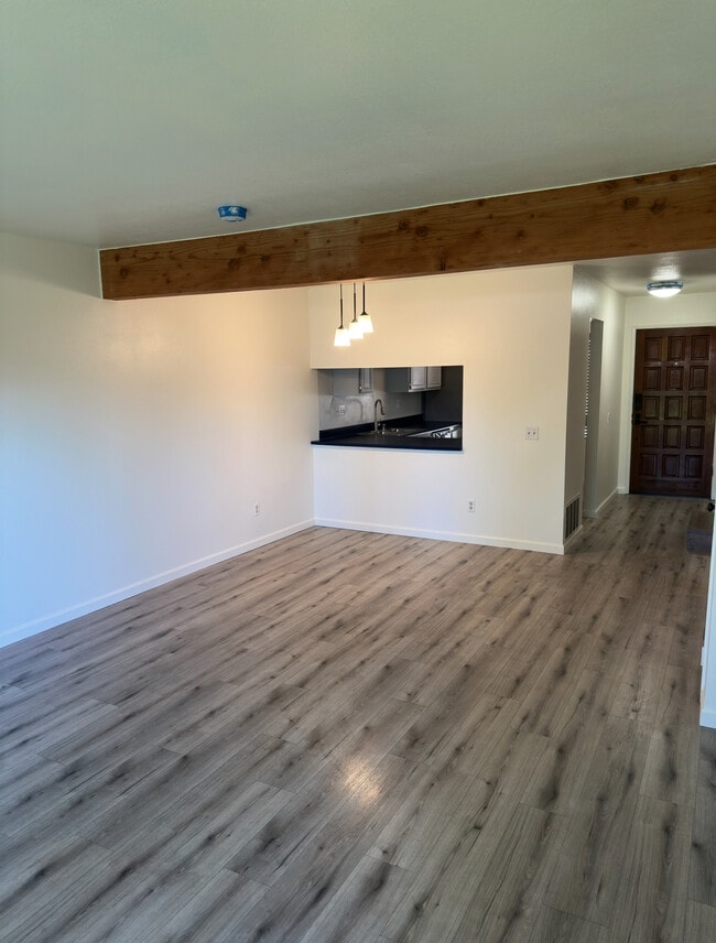 Building Photo - 9300 Woodruff Way