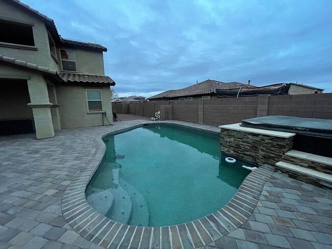 Building Photo - **Stunning 4 Bed, 3 Bath Home with Pool & ...