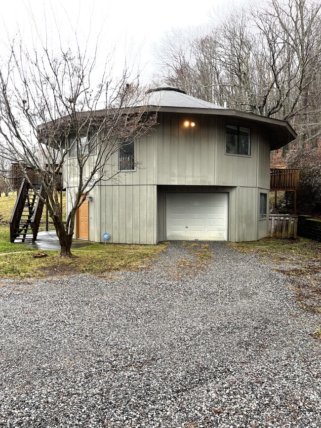 Building Photo - 11210 W Blue Grass Trail