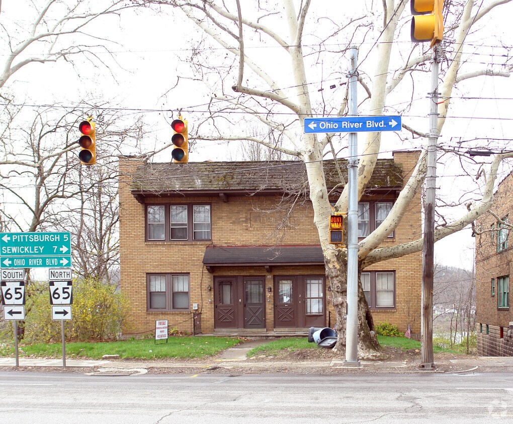 Foto del edificio - 860 Ohio River Blvd
