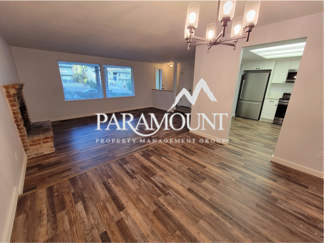 Foto del edificio - Cute & Fully Remodeled Home in Quiet Neighborhood!