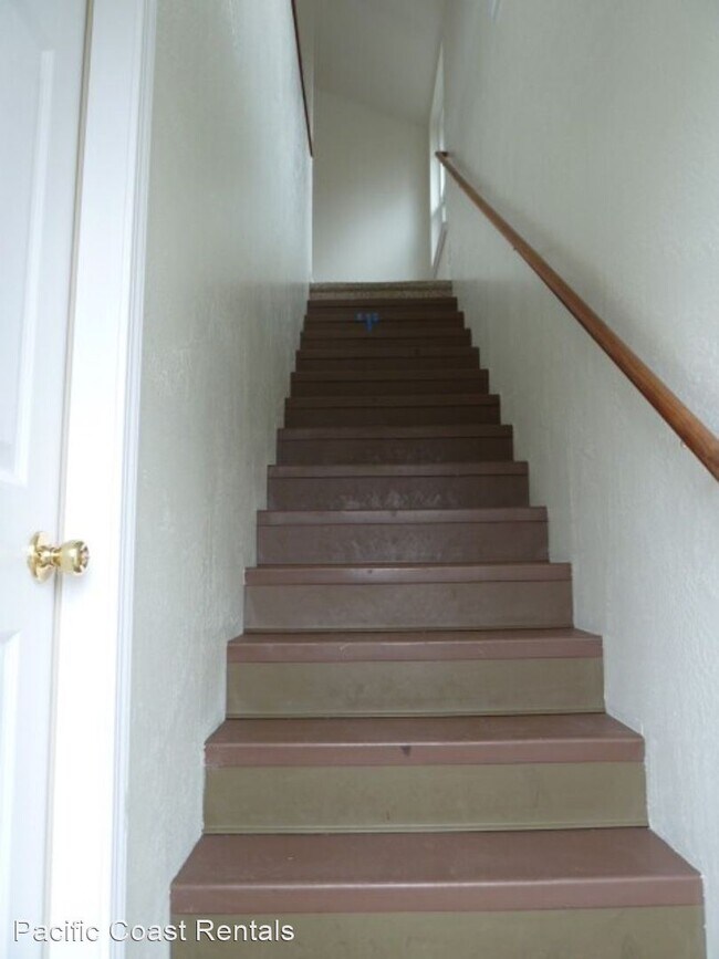 Building Photo - 2 br, 1 bath House - 2750 A Meadow Creek Way