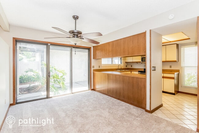 Building Photo - 8750 Belle Rive Blvd, Jacksonville, FL, 32256