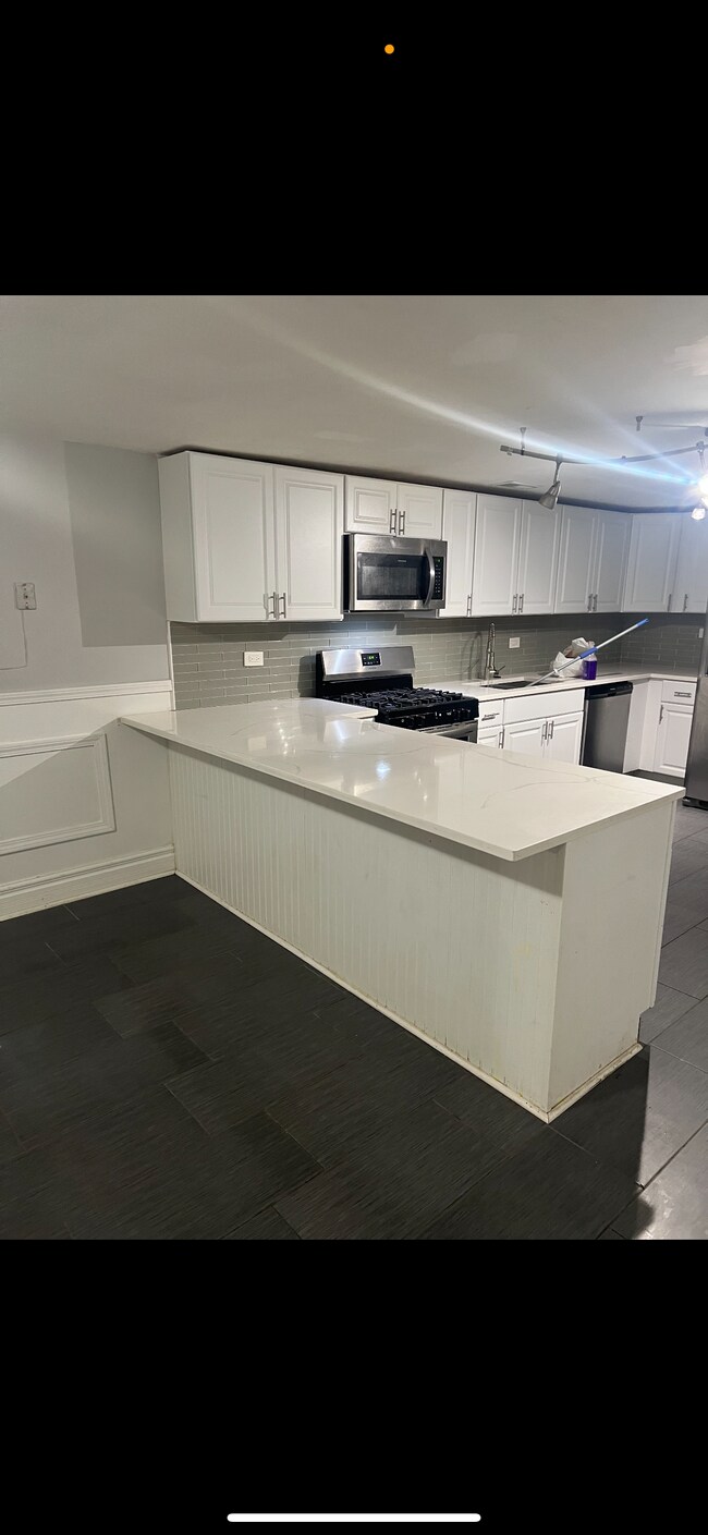 Foto del edificio - 7914 S Champlain Ave