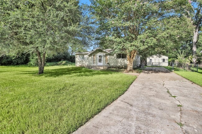 Building Photo - 4967 Lazy Ln