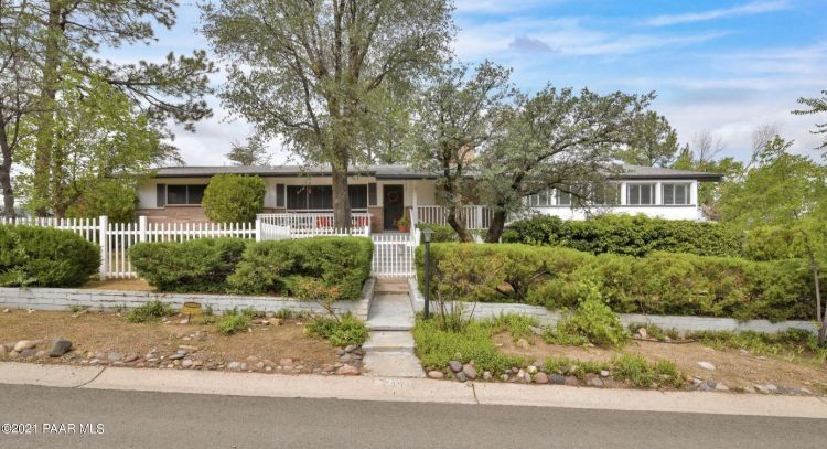 Primary Photo - 248 Plaza Dr