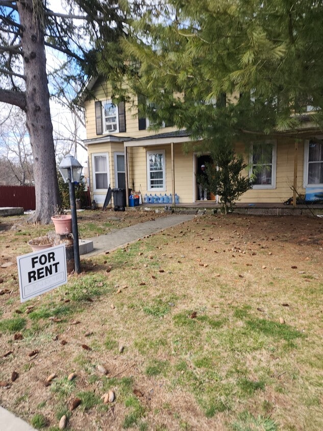 160 Viola Road Unit Apt A, Suffern, NY 10901 Apartments in Suffern