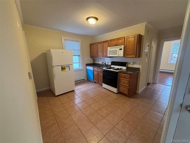 Building Photo - 30-16 154th St