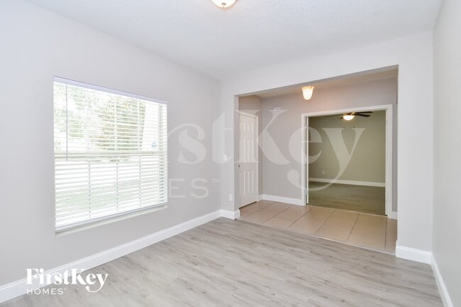 Foto del edificio - 481 Nadeau Way