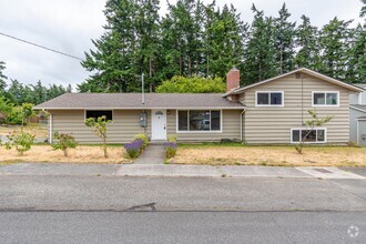 Building Photo - 1775 NE 8th Ave