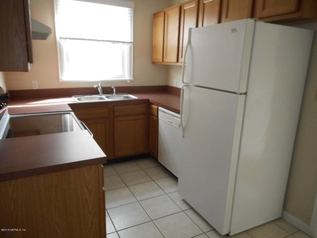 Building Photo - 1261 Belmont Terrace