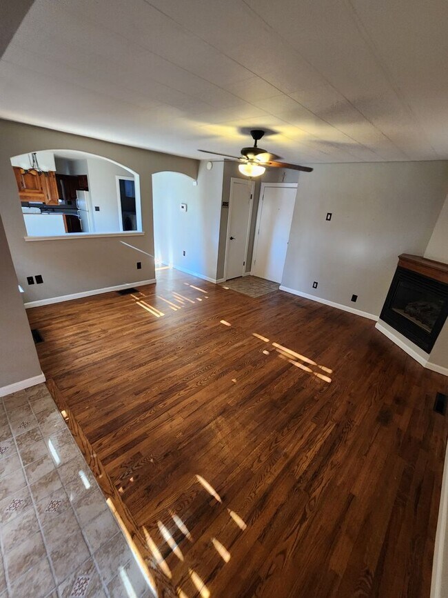 Foto del edificio - Charming 3-Bedroom Home Near UCCS!