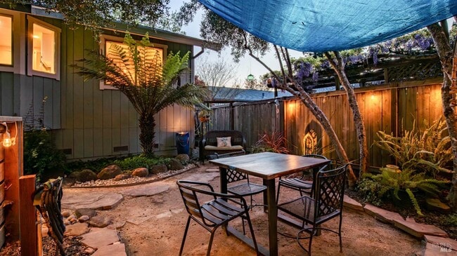 Building Photo - 5270 Arnica Way