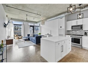 Building Photo - 720 N 4th St