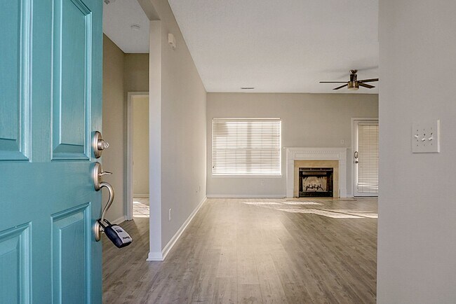 Foto del edificio - Beautiful Home in Goose Creek 3 Bedroom/2 ...