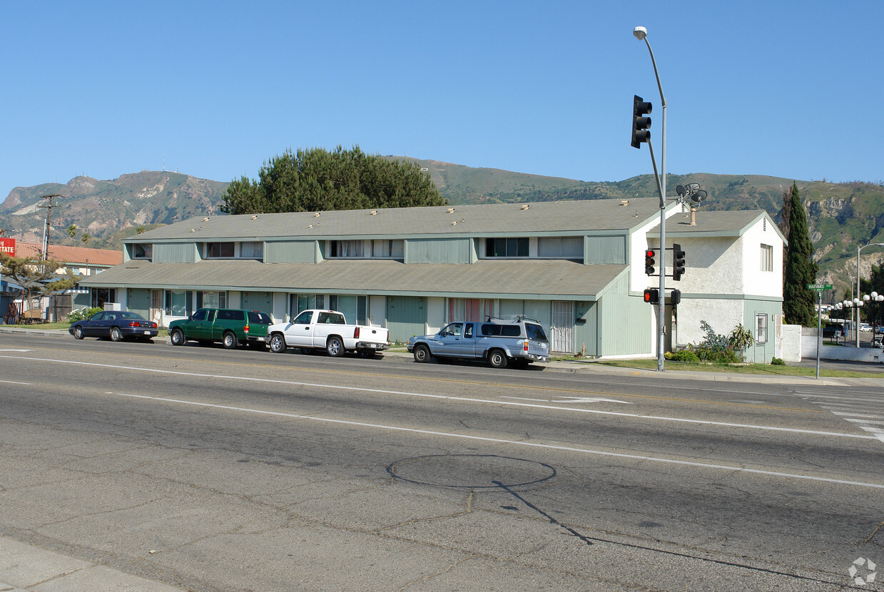 Foto principal - 338-350 W Harvard St