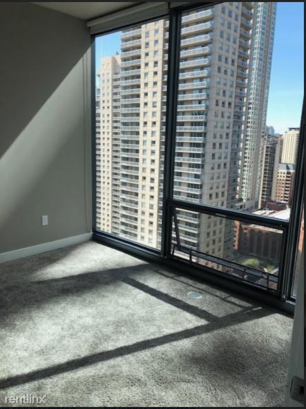 Foto del edificio - 1 br, 1 bath Apartment - 611 N State St