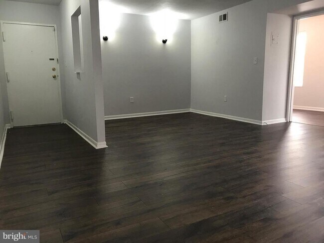 Foto del edificio - 5858 Thunder Hill Rd