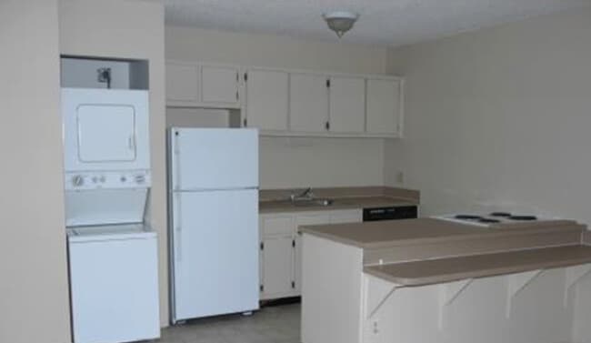 kitchen - 1860 My Pl