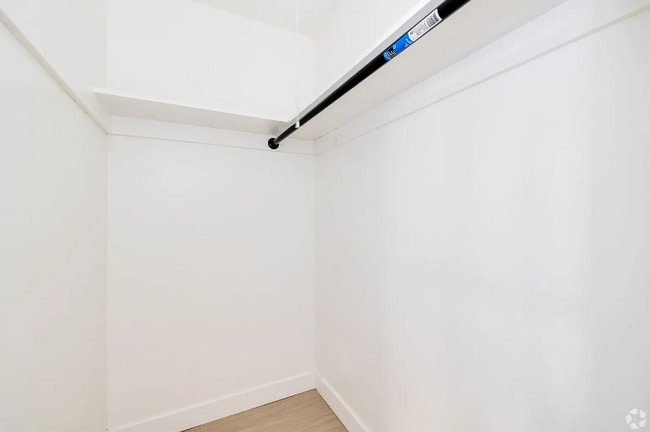 Photo - 921 Tyson Ave Apartment