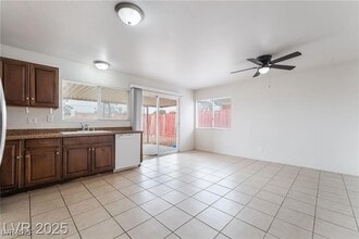 Building Photo - 7285 Bridgeview Ave