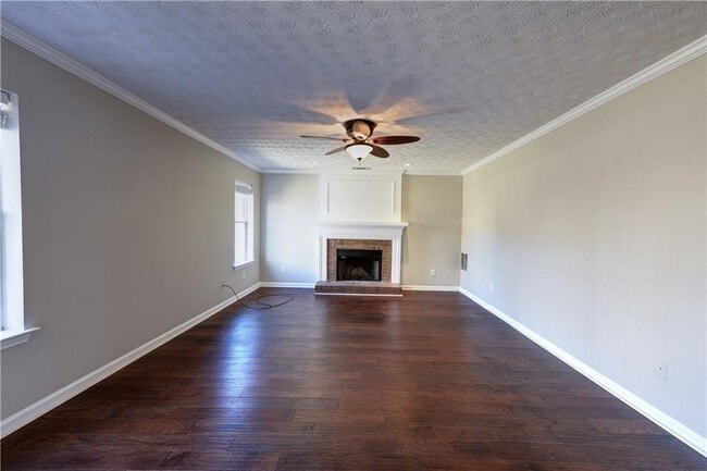 Building Photo - 1135 Laurel Cove Dr