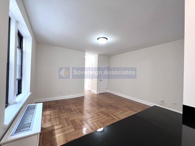 Foto del edificio - 105 Pinehurst Ave