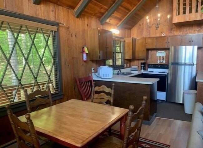 Photo - 24 Chalet Village Dr House