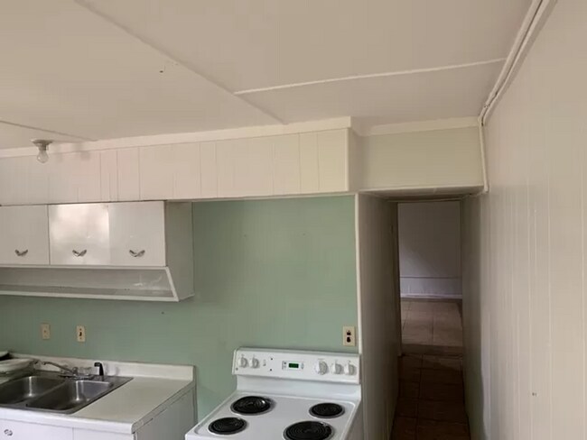 Foto del edificio - Spacious home in Florence, AL - Walking di...