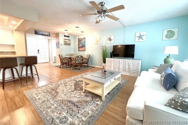 Foto del edificio - 1800 SE St Lucie Blvd