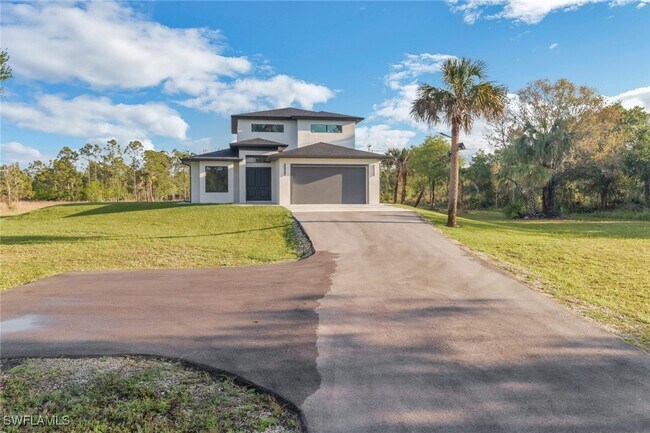 Building Photo - 4475 66th Ave NE