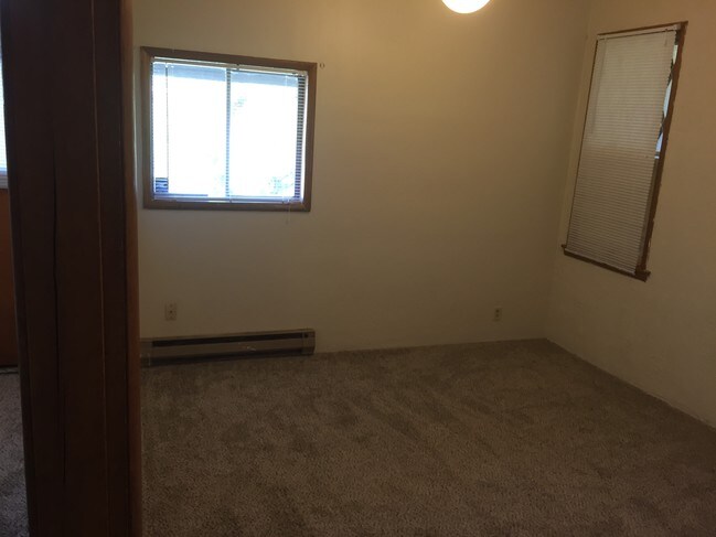 Living Room - 201 N Naches Ave