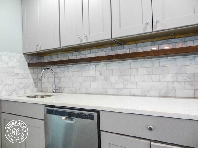 Foto del edificio - 580 E 26th St