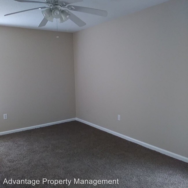 Building Photo - 3 br, 2 bath House - 6415 Oak Park Dr.