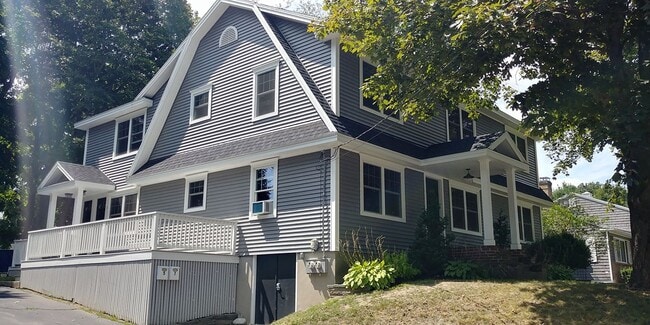 Building Photo - 7 Lessard Ave