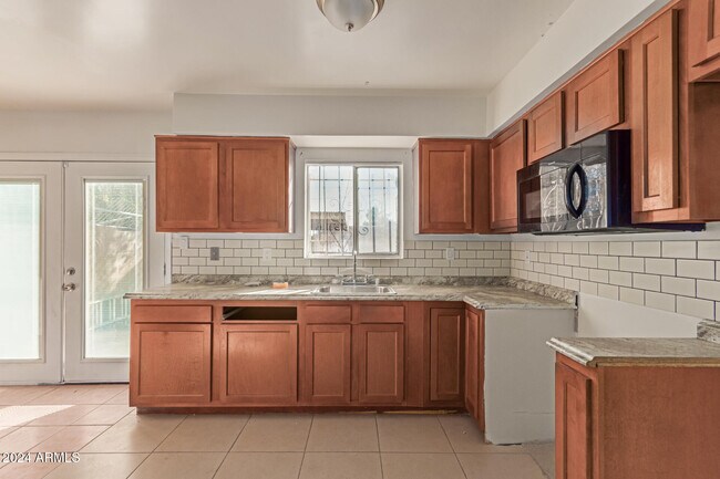 Foto del edificio - 3605 W Bethany Home Rd