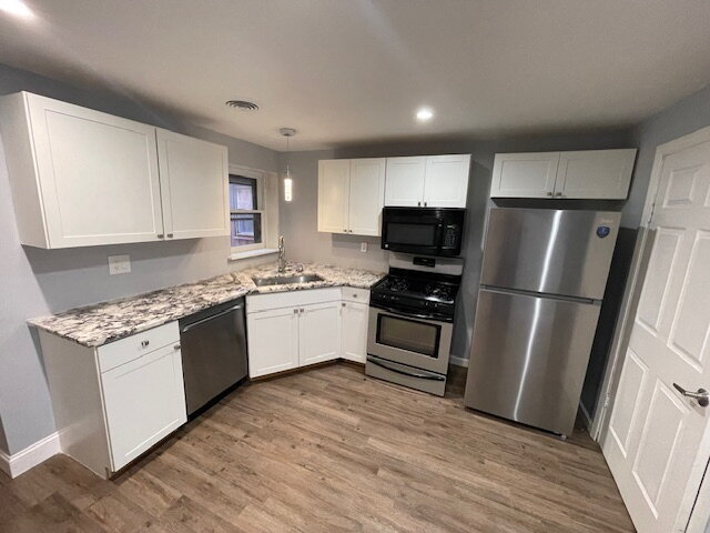Foto del edificio - "Spacious 5-Bedroom Haven in Harrisburg – ...