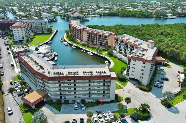 Foto del edificio - 2871 N Ocean Blvd