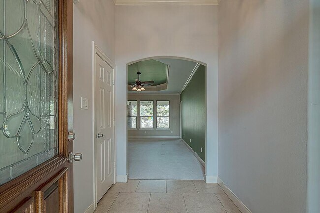 Building Photo - 3715 Tresa Dr