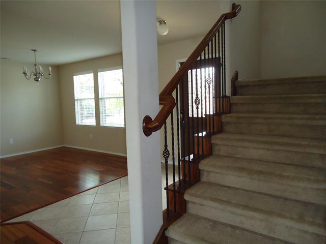 Building Photo - 1004 Ginger Trail