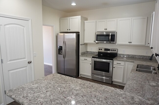 Building Photo - 9343 Cassadine Ct