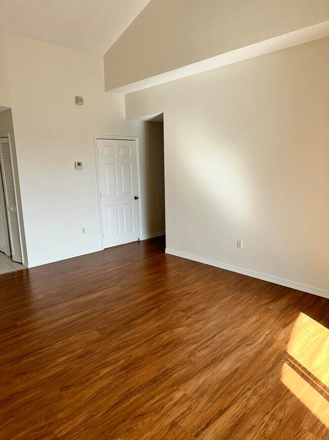 Building Photo - 7085 Nova Dr