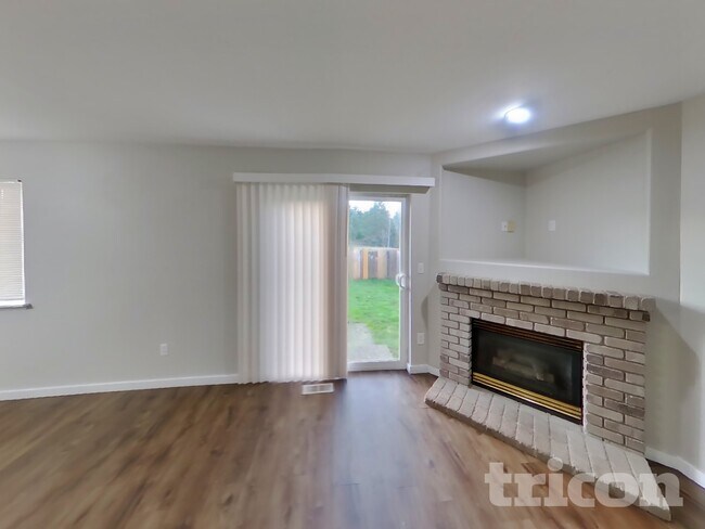 Foto del edificio - 22506 44th Ave Ct E