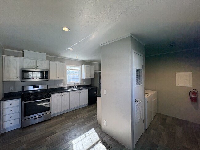 Foto del edificio - 342 Basket Branch