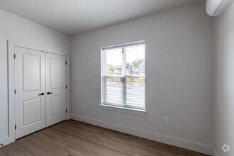 1BR, 1BR - The Willard - 875SF - Bedroom - The Pike Apartments