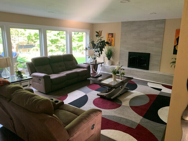 Foto del edificio - 116 Beechwood Ln