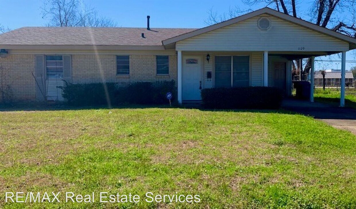 Primary Photo - 3 br, 1.5 bath House - 1129 Arncliff Dr