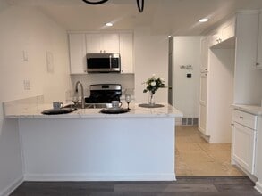 Building Photo - 2255 Cahuilla St
