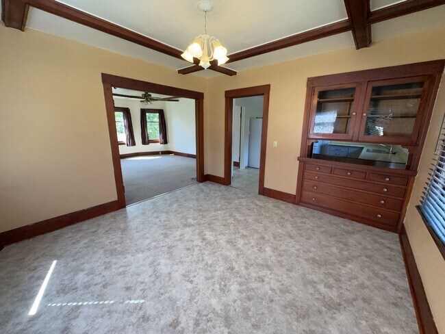 Foto del edificio - Spacious 3 Bed 1 Bath home located in Eureka