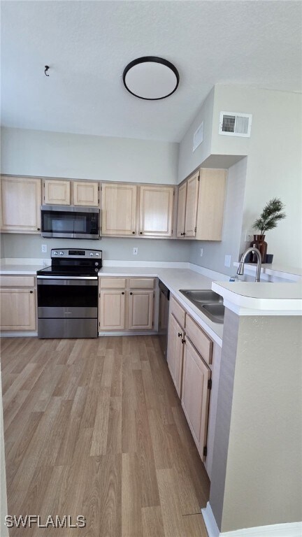 Building Photo - 23520 Walden Center Dr